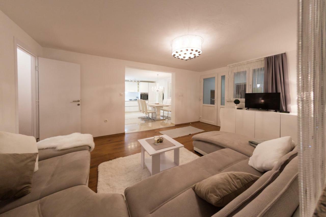 Apartman Korina Otočac Exterior foto